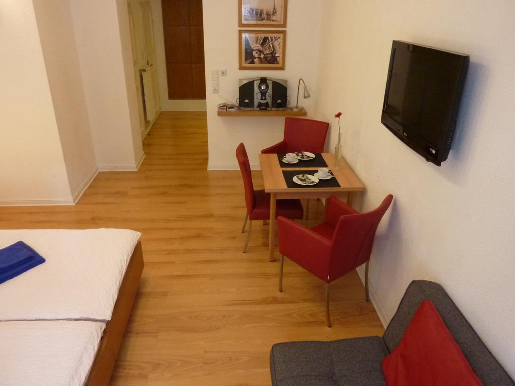 Lessing-Apartment Dusseldorf Exterior photo